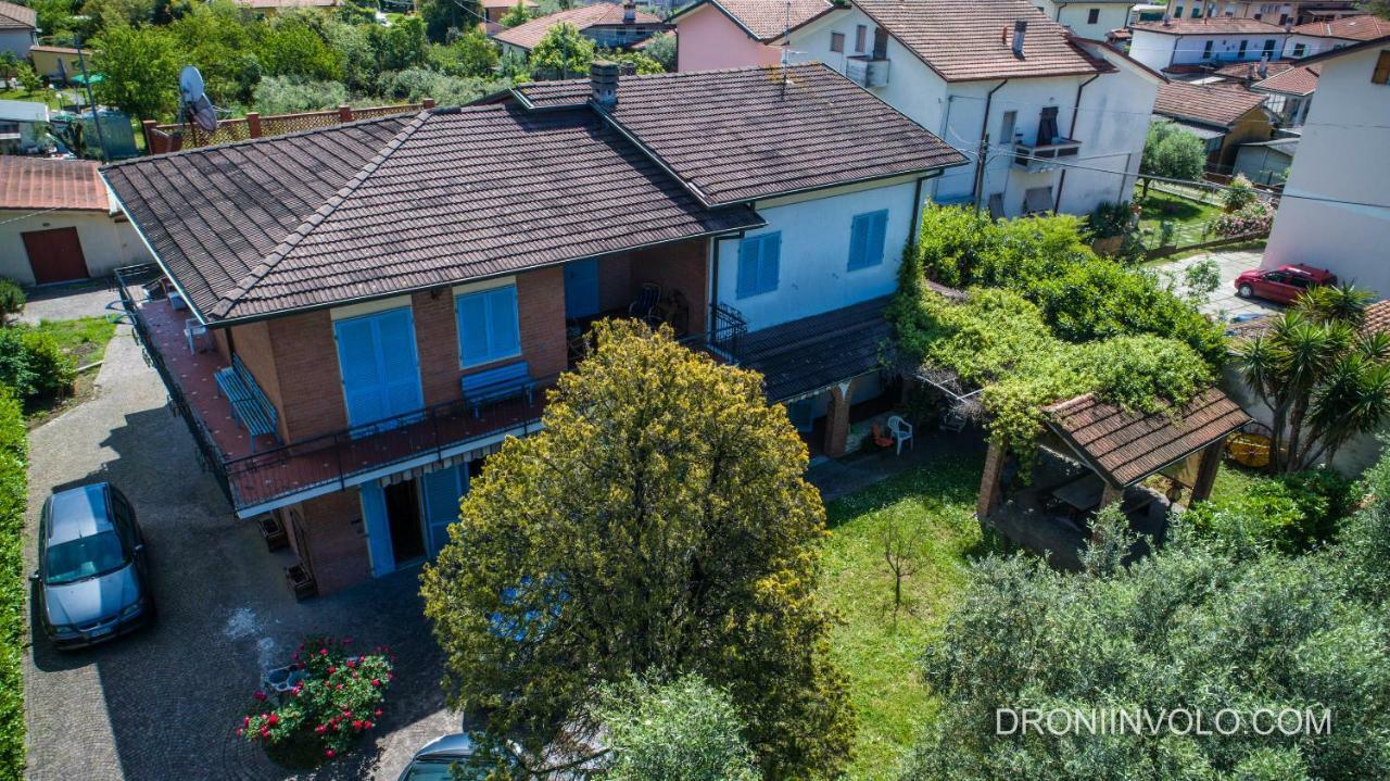 Casa Degli Zii Appartamento Guido Luni المظهر الخارجي الصورة