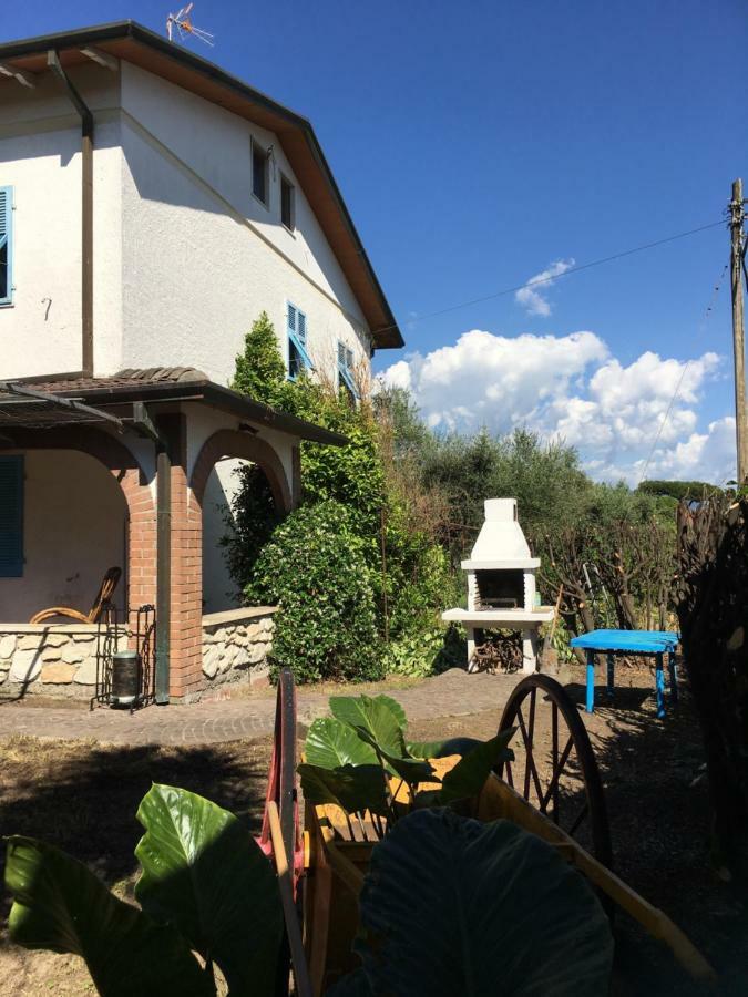 Casa Degli Zii Appartamento Guido Luni المظهر الخارجي الصورة